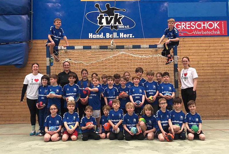 30 Handballkids eroberten beim Ostercamp des TVK die Waldsporthalle