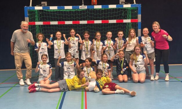 Weibliche E-Jugend gewinnt die Sommerrunde des HK MG!