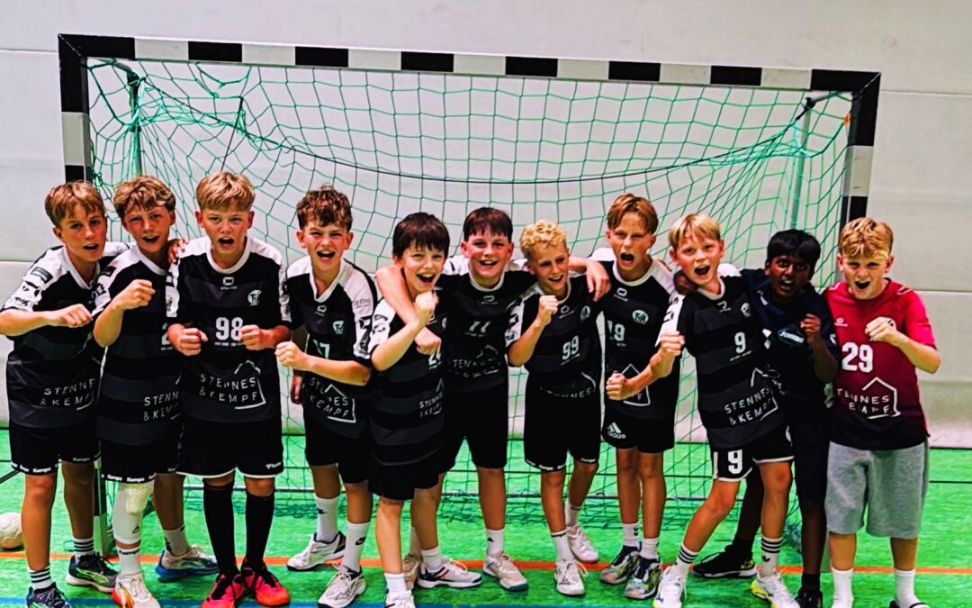 6 SPIELE – 6 SIEGE – TURNIERSIEG der D1-Jungs